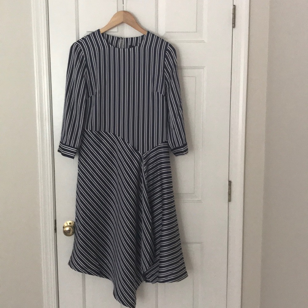 Asymmetrical silky striped dress - 4